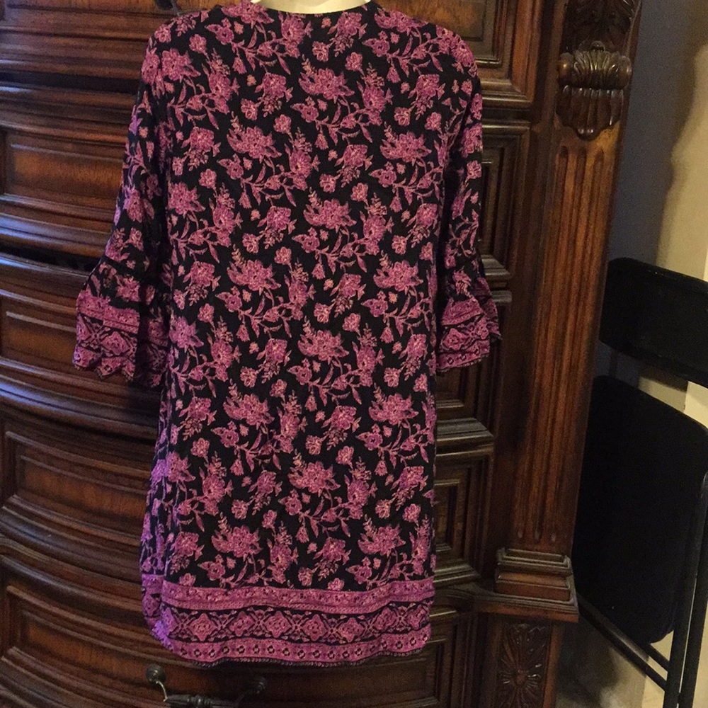 Dress - Picture 2 of 6